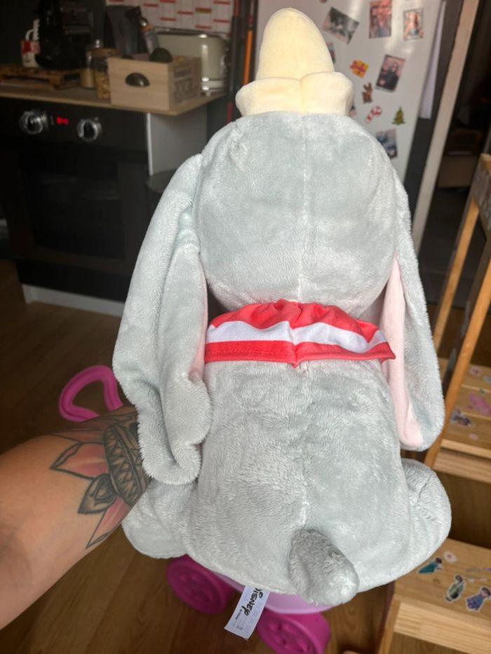 Peluche Dumbo comme neuve - photo numéro 3