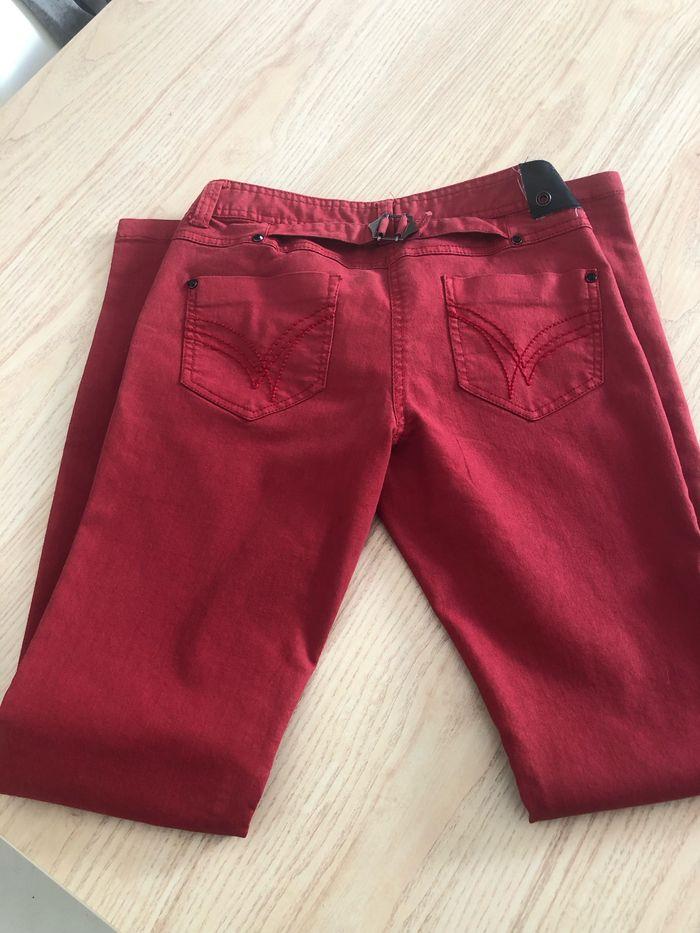 Pantalon rouge - photo numéro 2