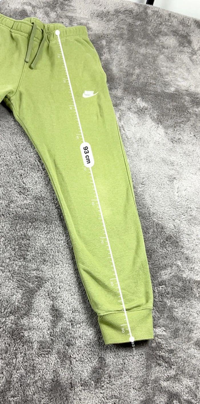 👕 Pantalon Jogging Nike logo brodé Vert Taille M 👕 - photo numéro 5