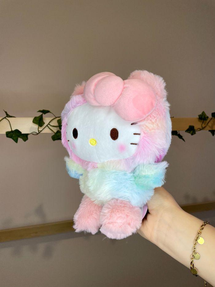 Peluche Hello Kitty déguisement coloré - photo numéro 9