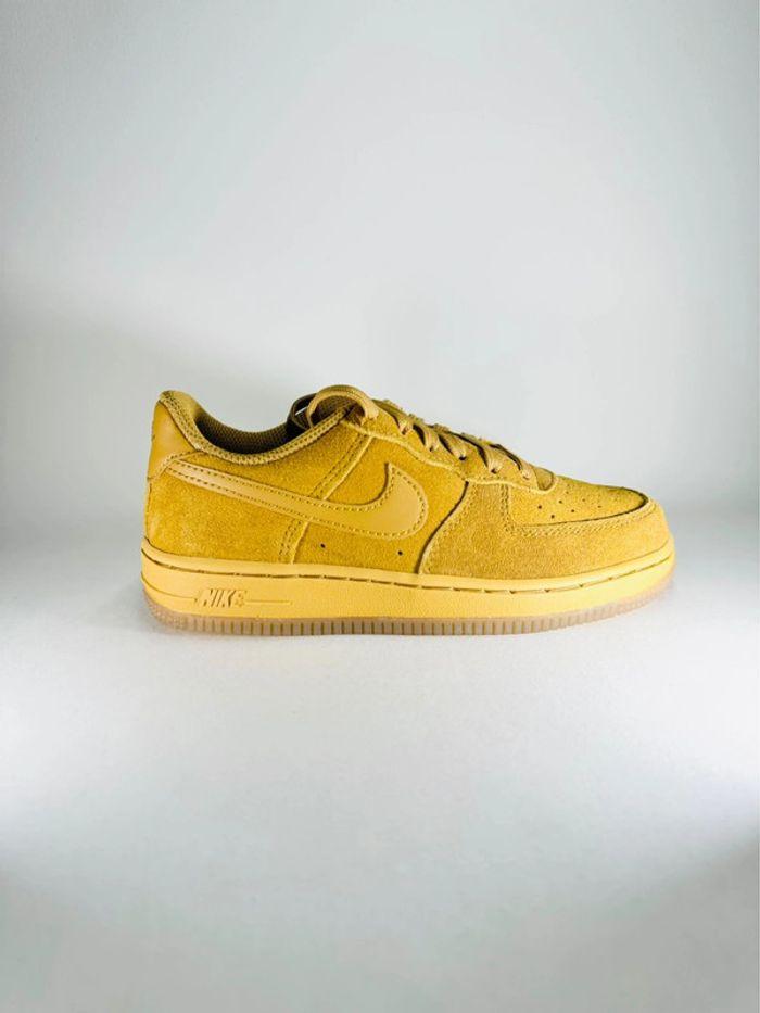 Nike Air Force 1 - photo numéro 1