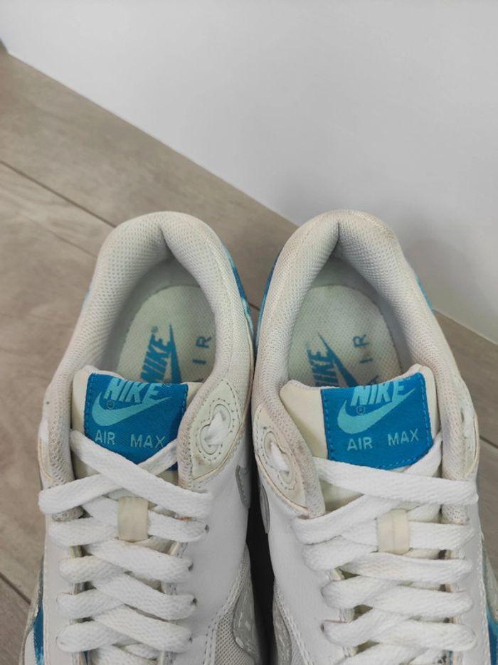 Baskets Nike air max one print bleue et blanches light blue grey mist neuves sans boîte pointure 39 - photo numéro 4