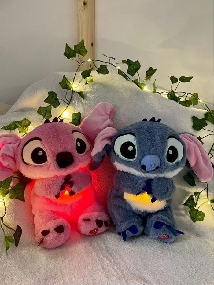 Peluche lumineuse Disney Stitch qui respire - photo numéro 14