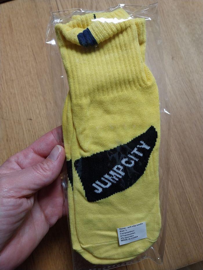 Chaussettes antidérapantes neuves 38 40 - photo numéro 1