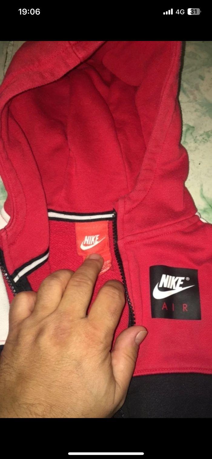 Sweat a zip Nike authentique 2 ans, bon état. - photo numéro 7