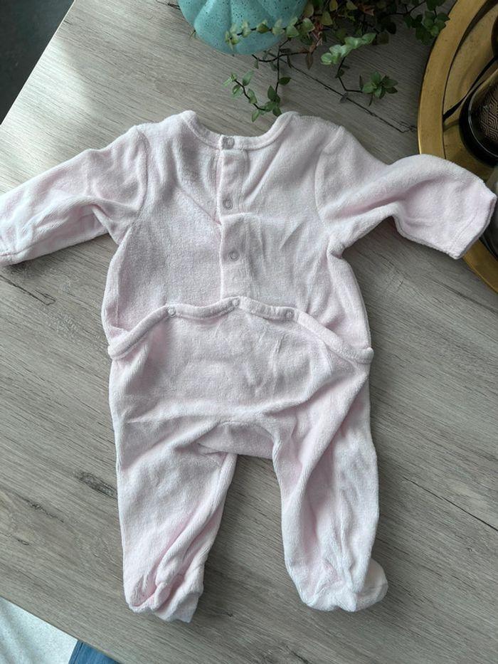 Lot de 2 pyjamas / grenouillères manches longues en velour taille 1 mois - photo numéro 11