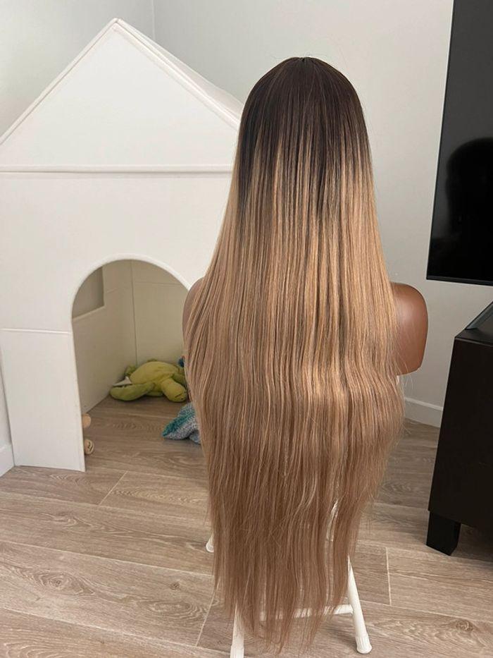 Perruque longue 2 tons blonde et brune lisse avec frange - photo numéro 16