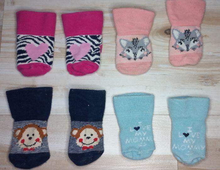 Lot chaussettes taille naissance