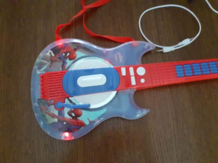 Guitare électronique Spider-Man - photo numéro 3