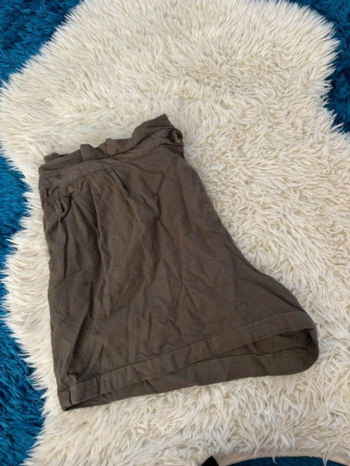 Très joli short fluide pimkie taille 46 - photo numéro 2