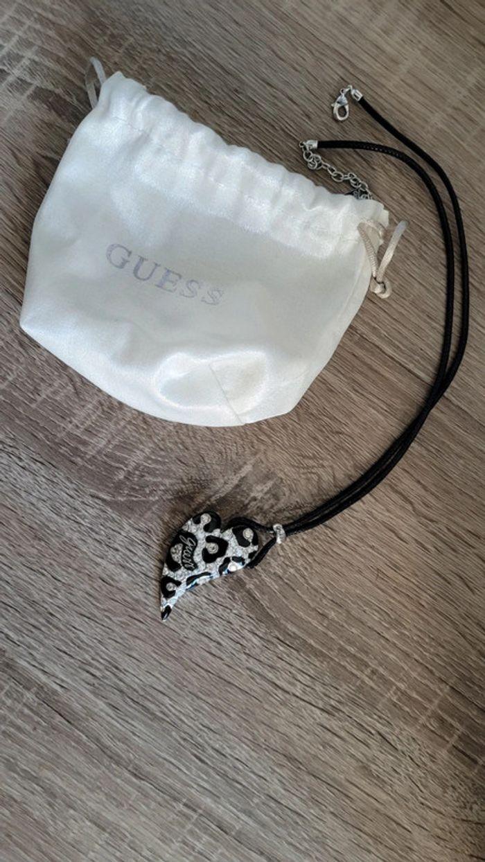 Collier cœur guess léopard cordon noir - photo numéro 1