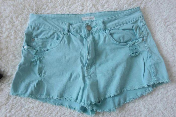 2 shorts Cache Cache - taille 38 - comme neufs - photo numéro 3