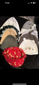 Lot bonnets bébé