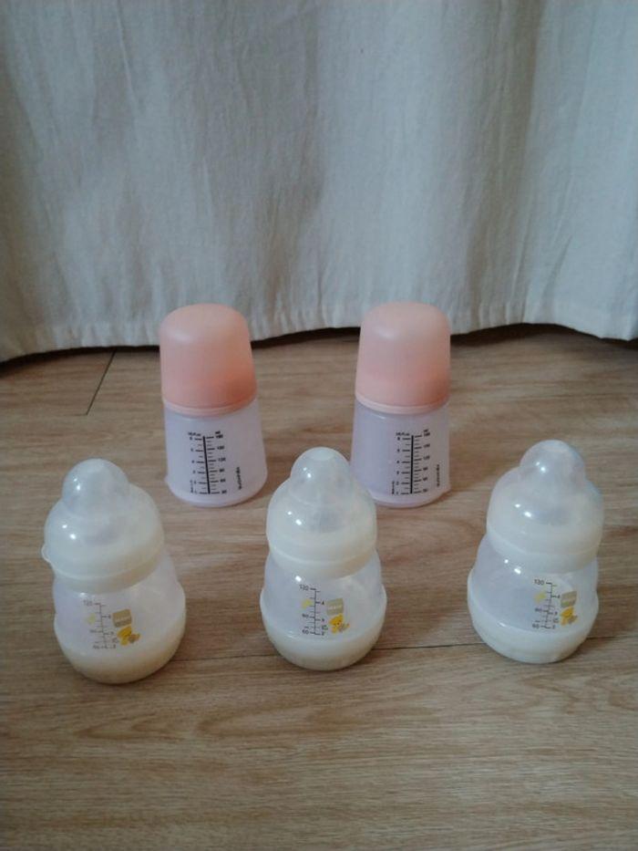 Lot de 5 biberons suavinex et mam