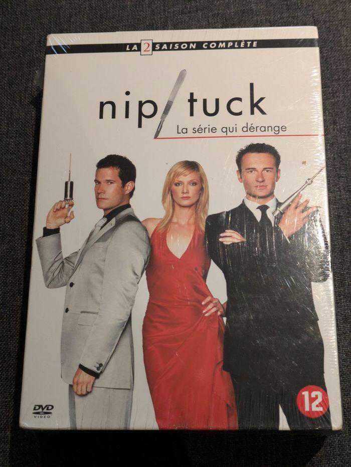 Nip tuck - photo numéro 1