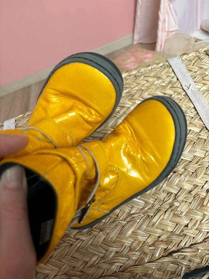 Bottes jaune - photo numéro 2