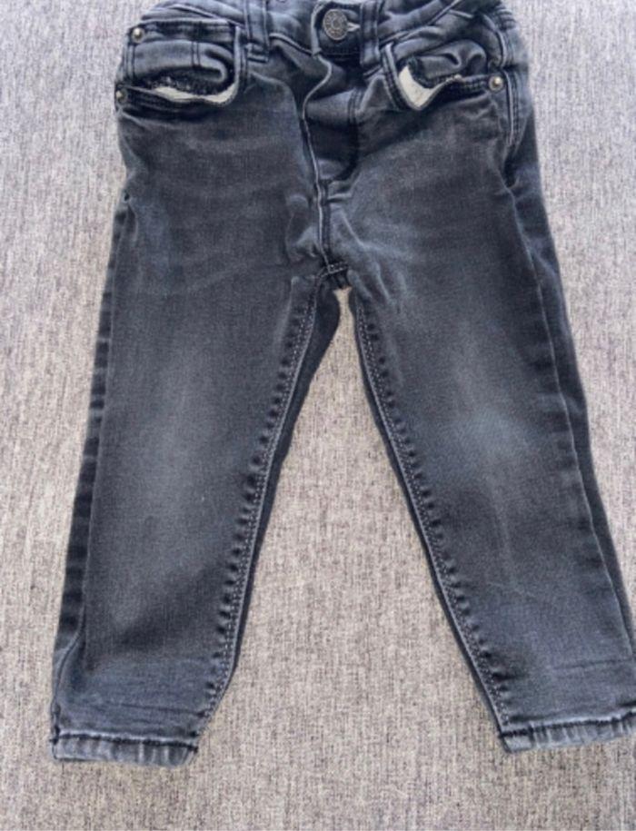 Jeans Zara 86 cm - photo numéro 1