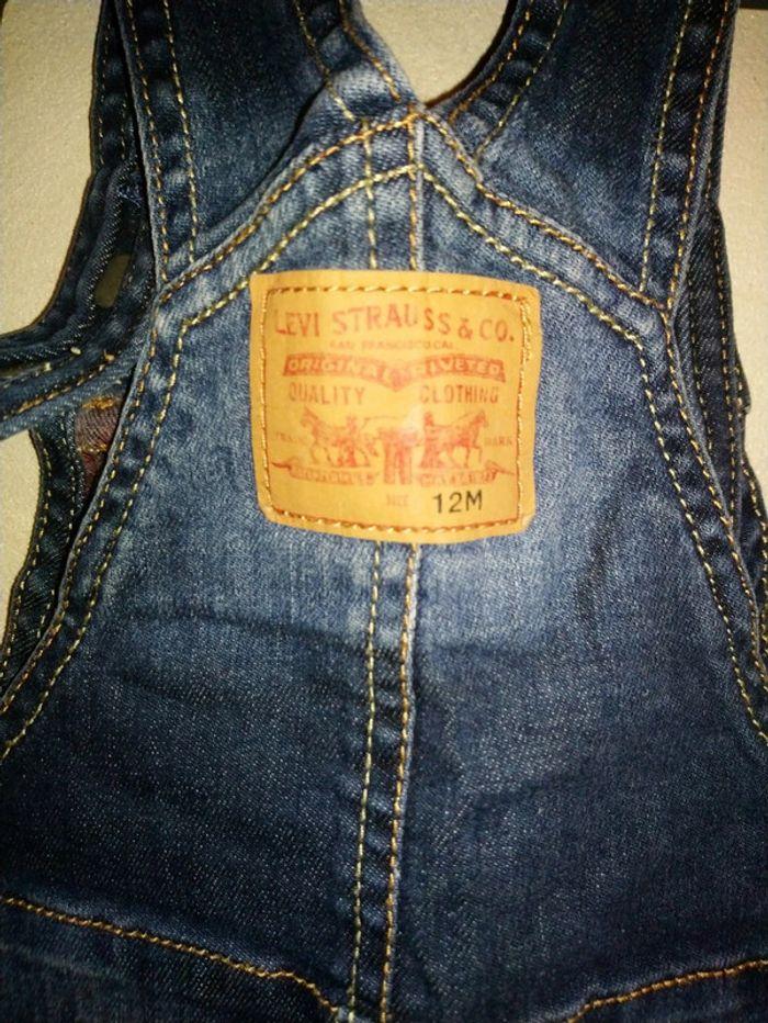 Superbe salopette en jeans Levi's taille 12 mois - photo numéro 13