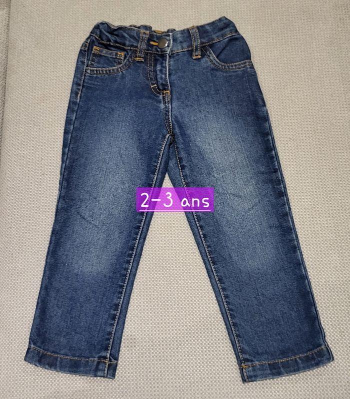 Pantalon jean mixte en 2-3 ans - photo numéro 1