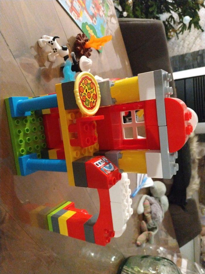 Lego Duplo caserne pompiers - photo numéro 4