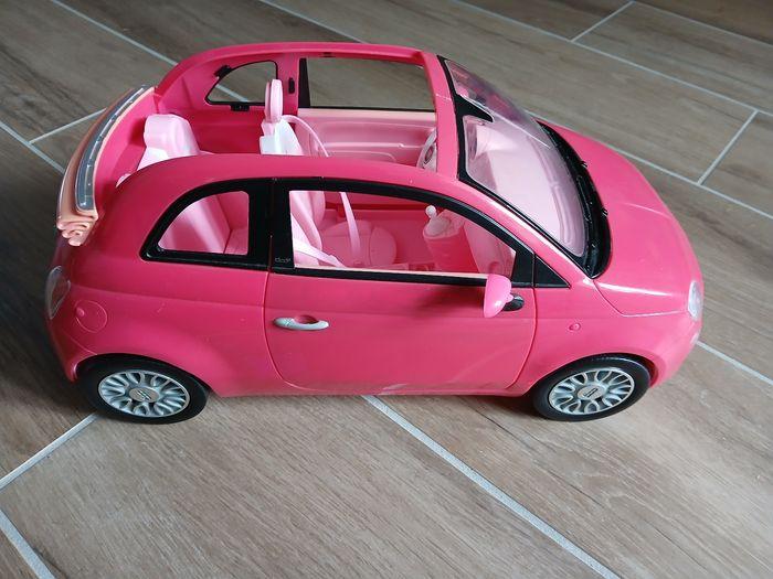 Voiture Fiat 500 de Barbie - photo numéro 1