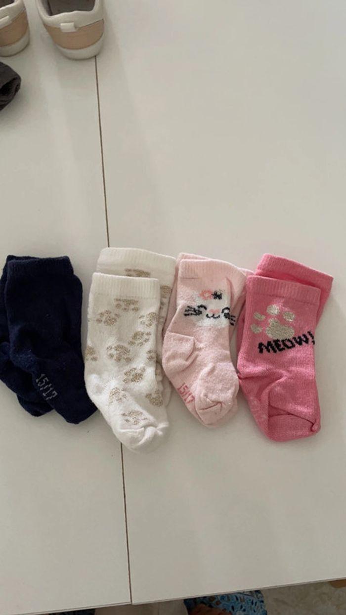 Lot 4 chaussettes 15-17 - photo numéro 1