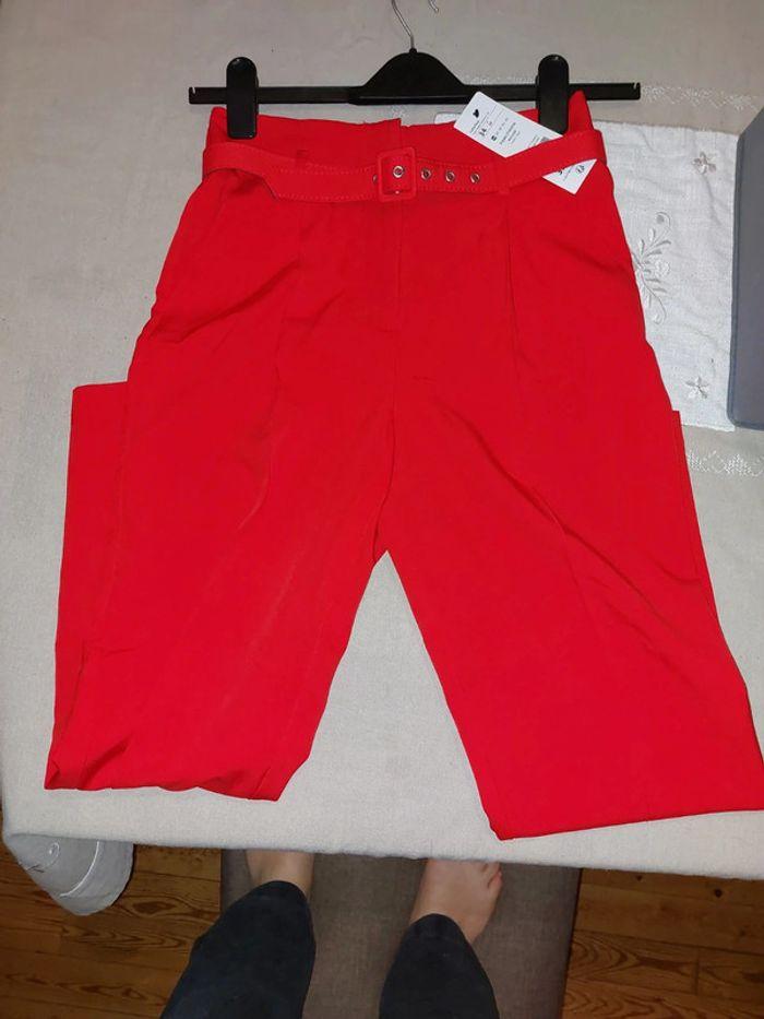 Pantalon   rouge neuf - photo numéro 1