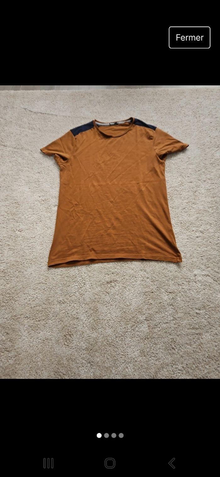 Tee-shirt - photo numéro 1