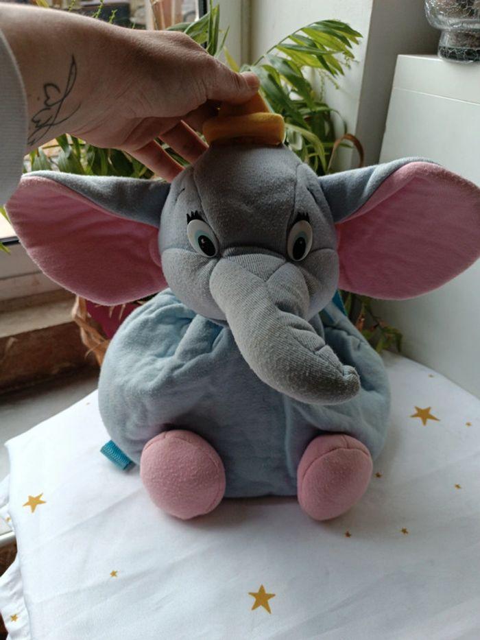 Sac a dos bag Dumbo Disney vintage ancien Disneyland peluche Teddy Bear - photo numéro 2