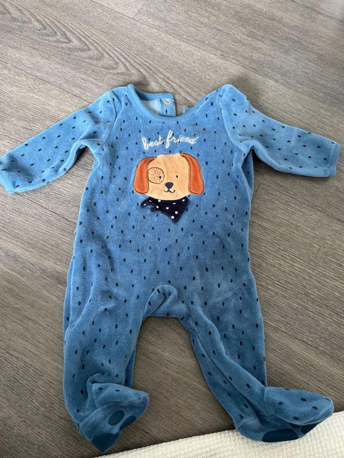 Pyjama grenouillère velours motif chien T 1 mois - photo numéro 4