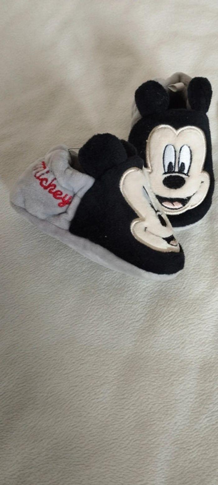 Chaussons Mickey - photo numéro 2