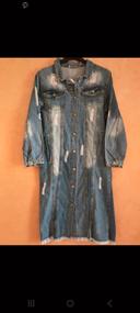 Veste en jean ou robe t 38