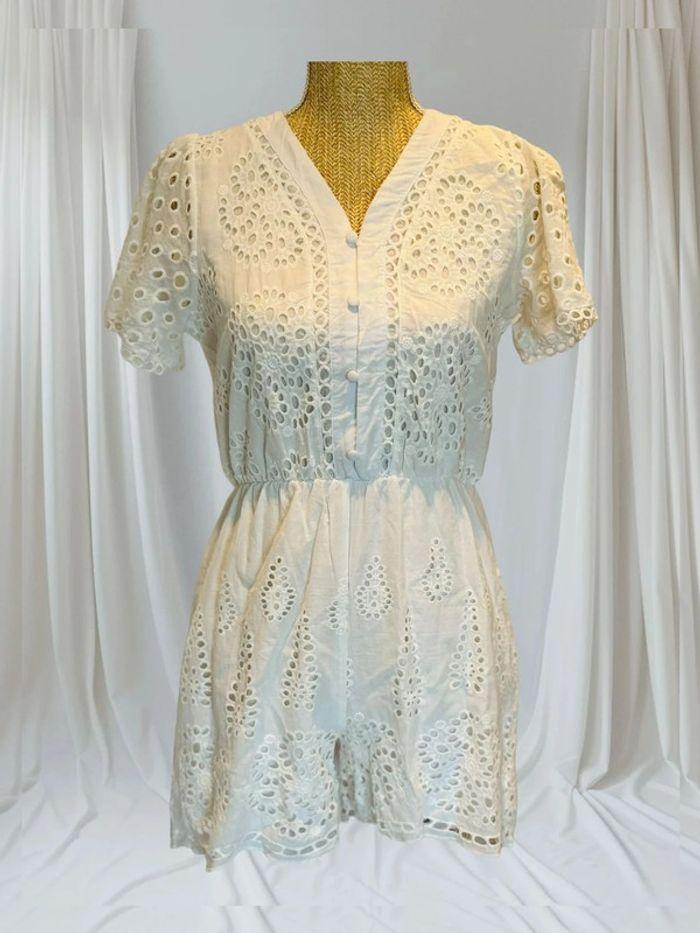 Combi short blanche doublée broderie anglaise T38/40 - photo numéro 1