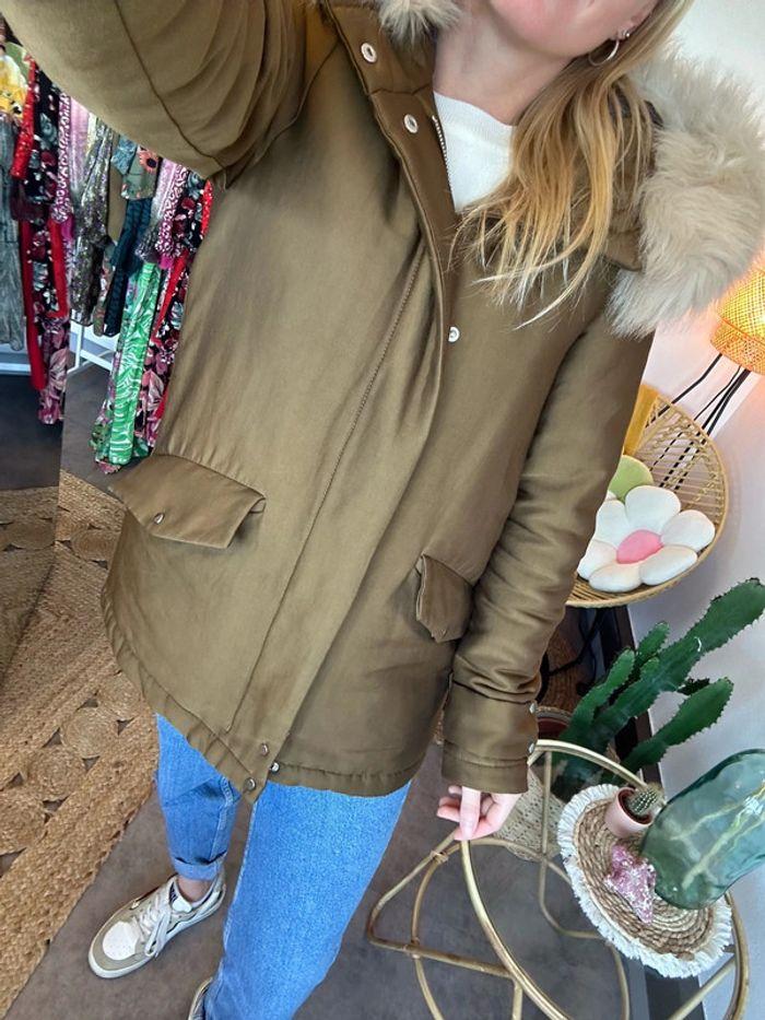 Parka manteau Mango avec capuche en fausse fourrure, couleur kaki, taille XS - photo numéro 10