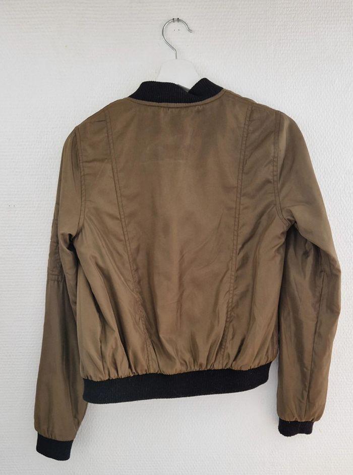 Veste type bomber kaki intersaison - photo numéro 4