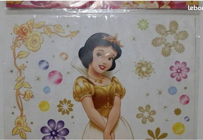 Stickers poster Blanche Neige Disney - photo numéro 2