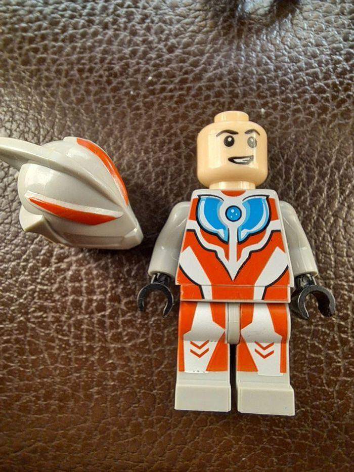 Figurine Lego compatible Ultraman - photo numéro 11