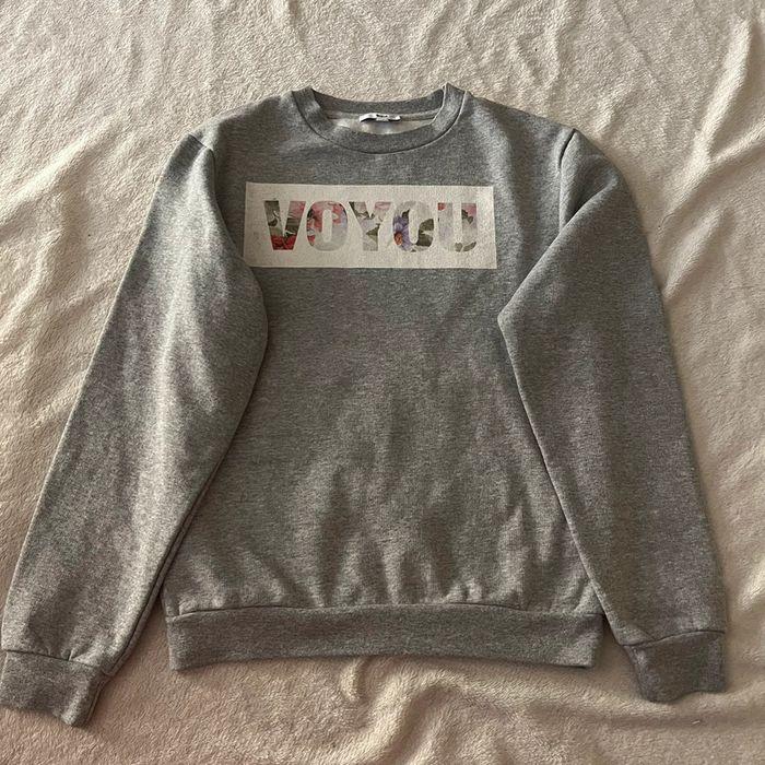 Pull gris « VOYOU » - photo numéro 1