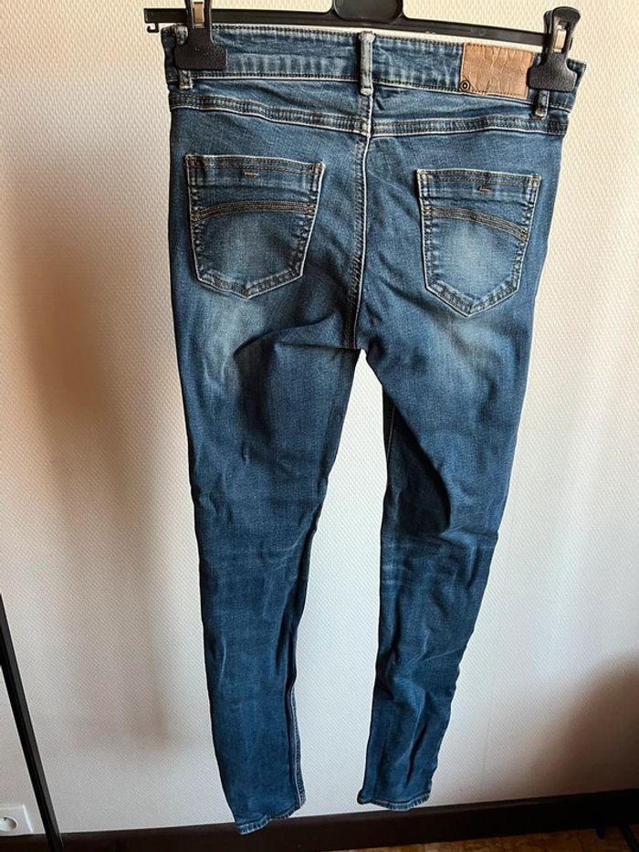 Jeans bleu taille 36 - photo numéro 2