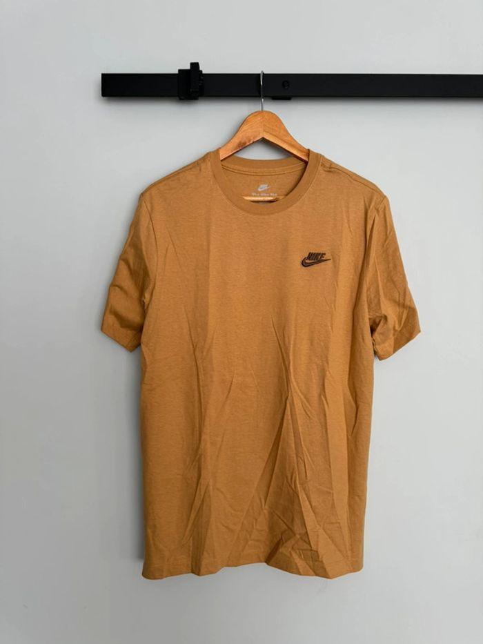 T-shirt Nike - photo numéro 1