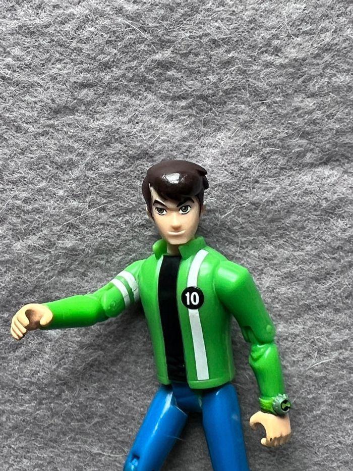 Bandai Ben 10 2008 Rare figurine Ben Tennyson skateboard veste verte - photo numéro 8