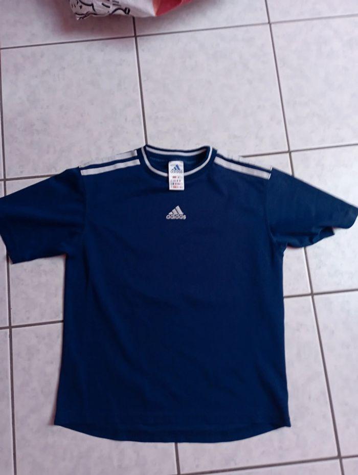 T-shirt Adidas garçon 12 ans - photo numéro 1