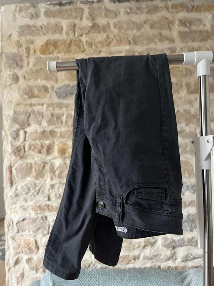 Pantalon gris - photo numéro 1