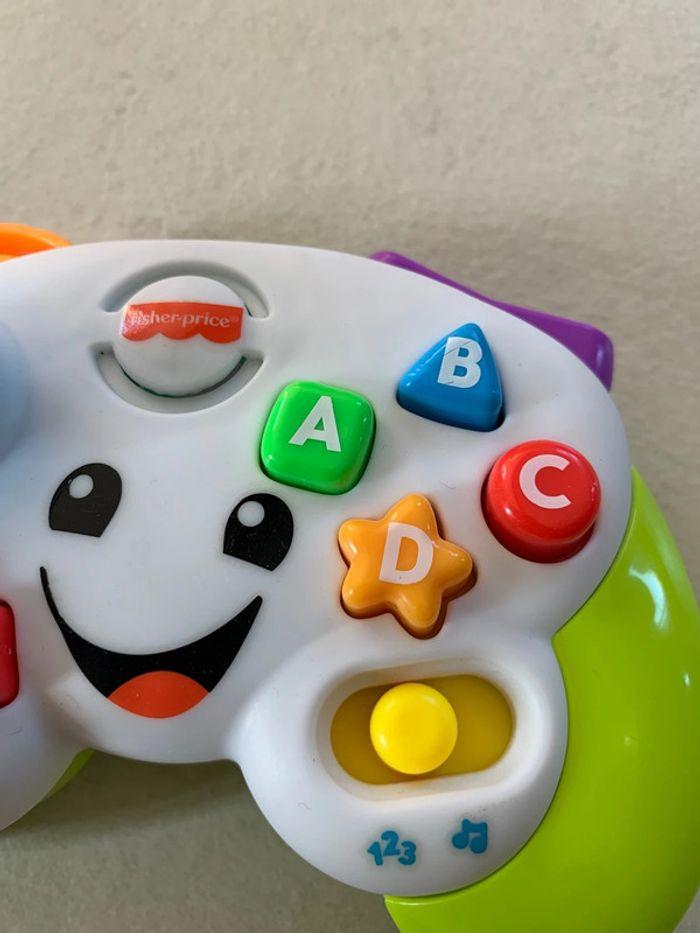 Ma première manette Fisher Price - photo numéro 4