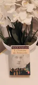 livre La Fontaine Des Innocents - max gallo comme neuf