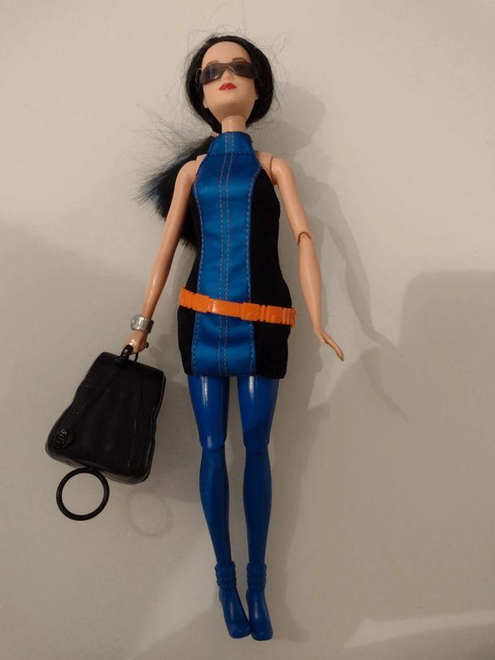 Poupée barbie agent secret - photo numéro 1