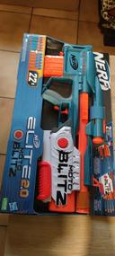 Nerf moto Blitz neuf 8 ans