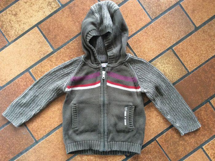 Gilet à capuche enfants 3 ans - photo numéro 1