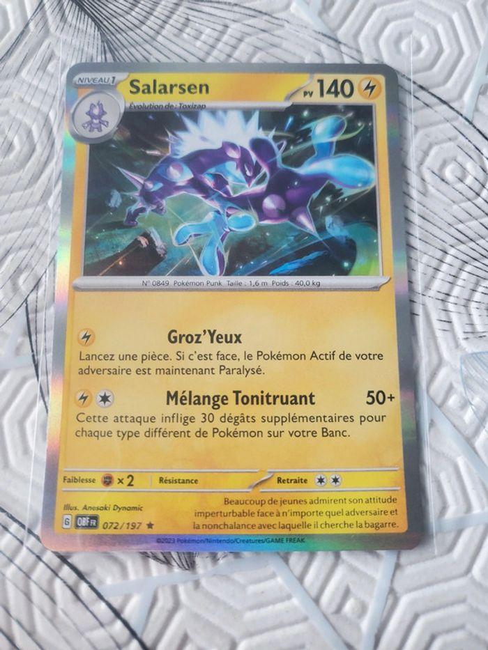 Carte pokemon holographique ev3