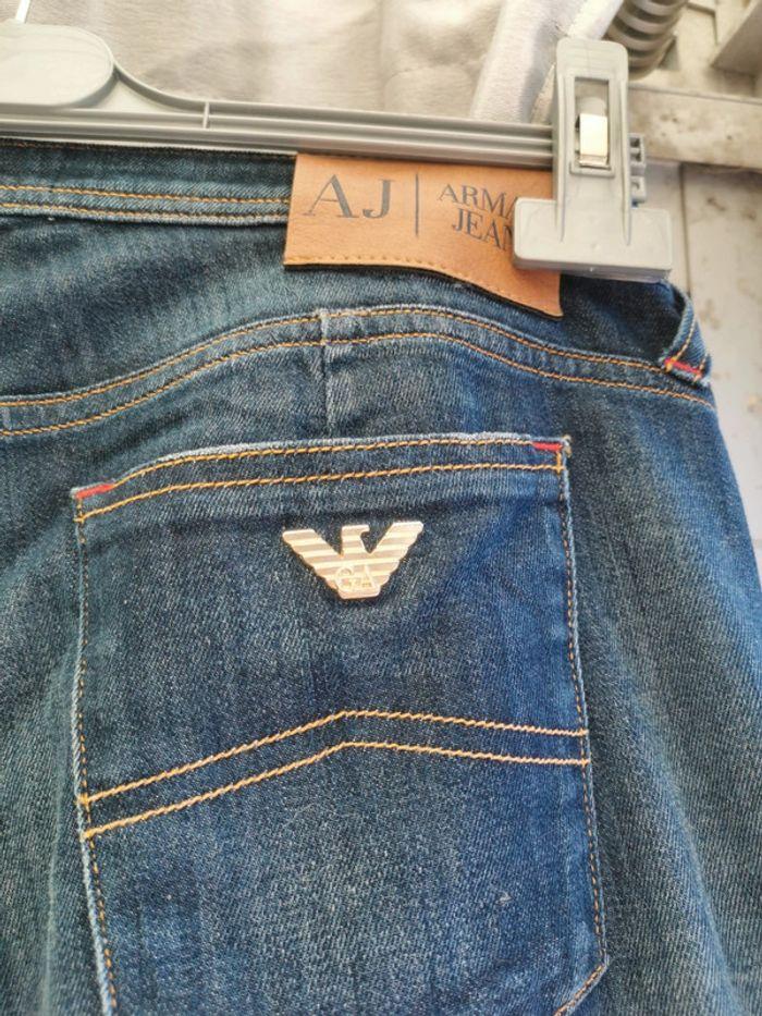 Pantacourt Armani Jeans taille 28 - photo numéro 7